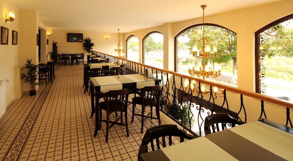 Edahan Hotel Biga Bagian luar foto